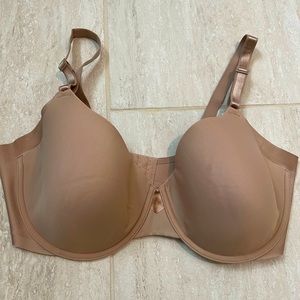 Olga underwire, lightly lined bra